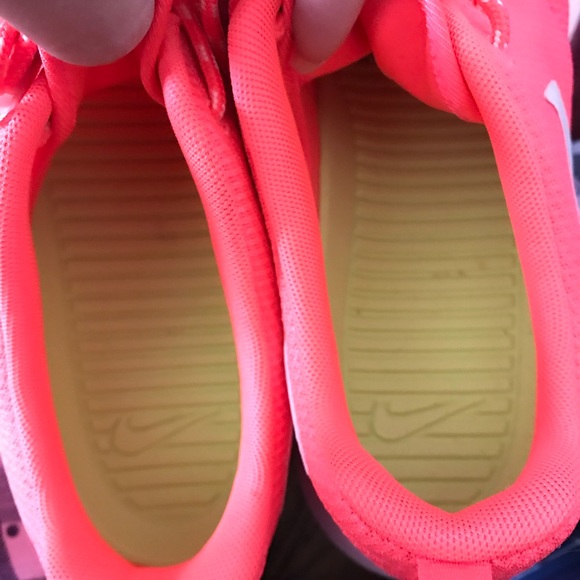 Nike Roshe Hot Punch - Picture 5 of 5